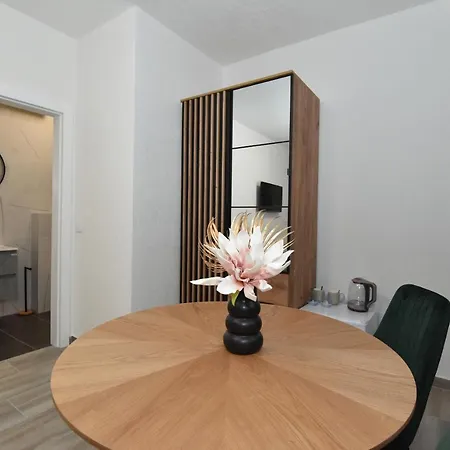 Sofia's & Apartment