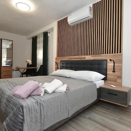 Sofia's & Apartment