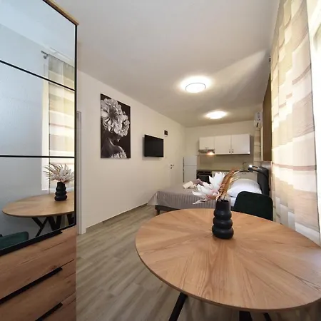 Sofia's & Апартаменты Задар